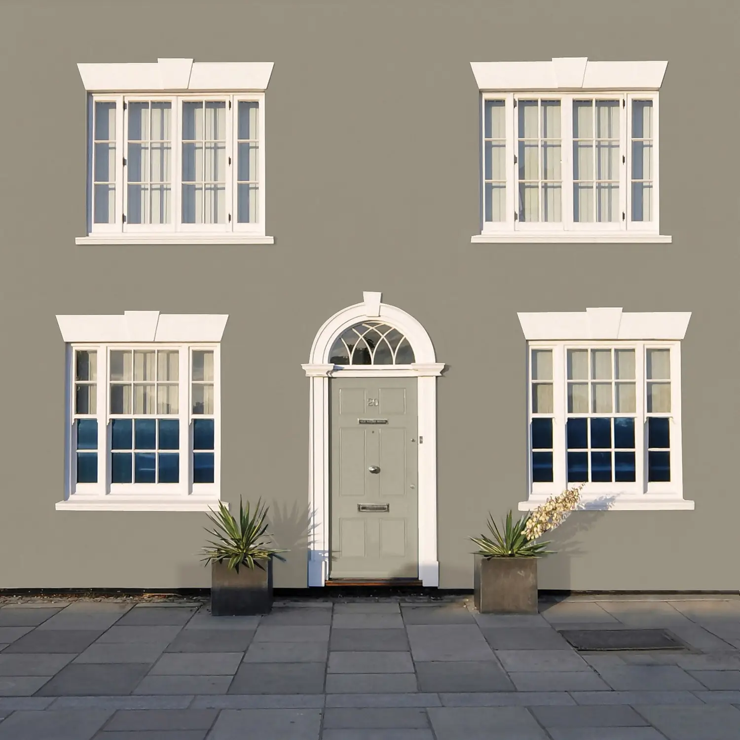 Sandtex® Ultra Smooth Masonry Paint Dark Stone - 5L 6 Sandtex® Ultra Smooth Masonry Paint Dark Stone - 5L - Image 6