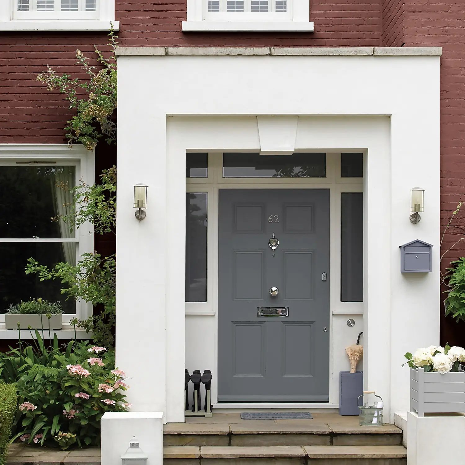 Sandtex® Ultra Smooth Masonry Paint Brick Red - 5L 5 Sandtex® Ultra Smooth Masonry Paint Brick Red - 5L - Image 5