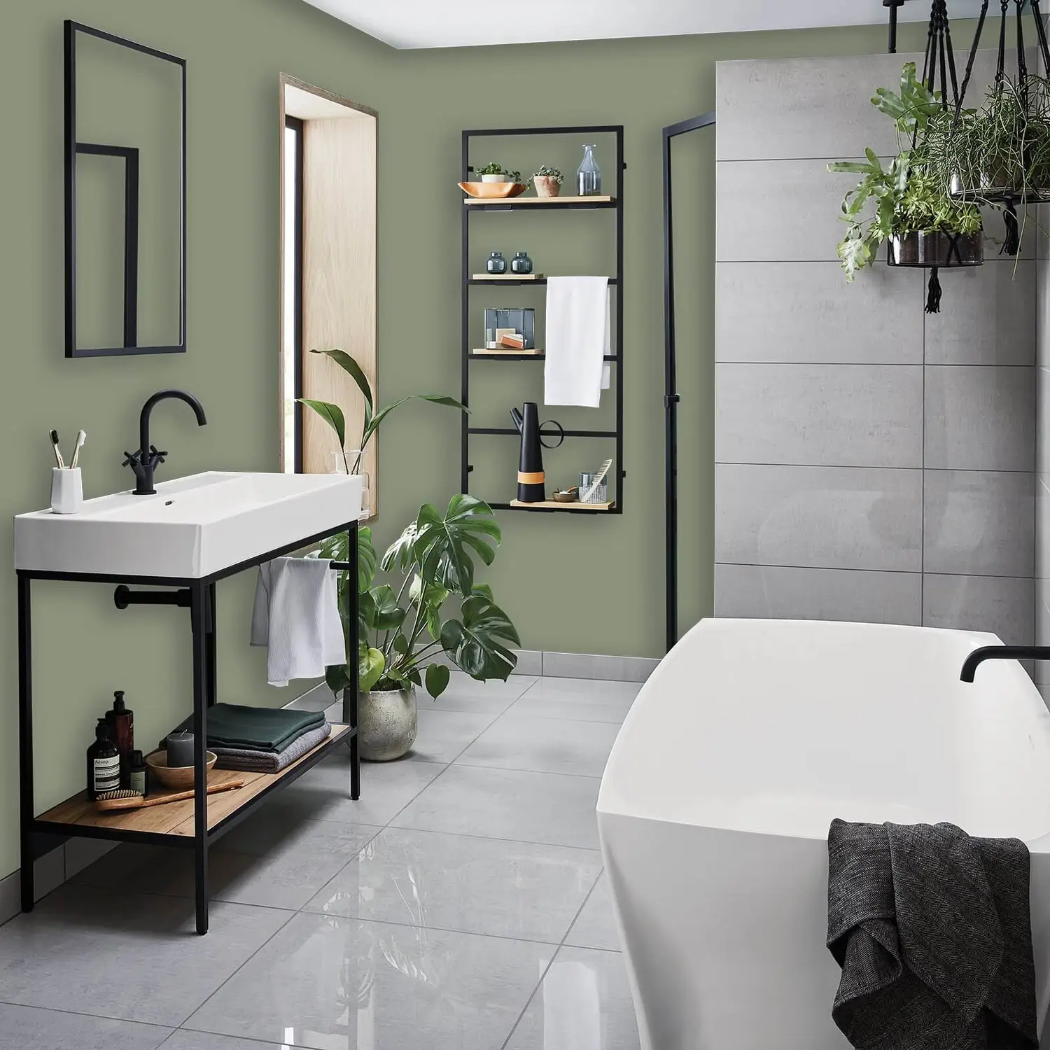 Homebase Bathroom Mid Sheen Paint - Chinese Evergreen 2.5L 3 Homebase Bathroom Mid Sheen Paint - Chinese Evergreen 2.5L - Image 3