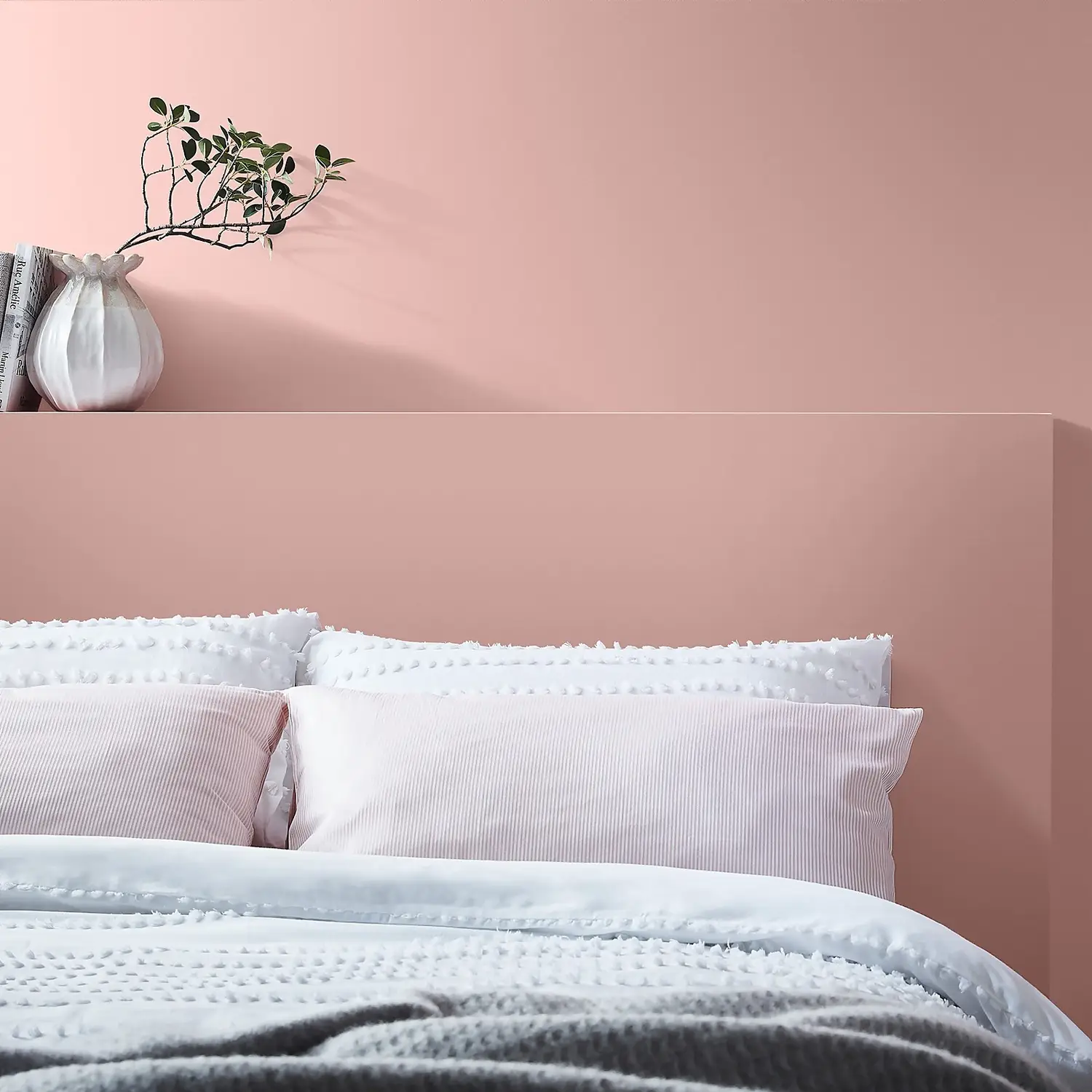 House Beautiful Durable Matt Emulsion Multi-Surface Paint Think Pink TP.22 Tester - 125ml 2 House Beautiful Durable Matt Emulsion Multi-Surface Paint Think Pink TP.22 Tester - 125ml - Image 2